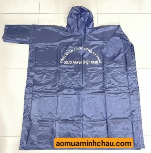 Xưởng may áo mưa quà tặng người lao động